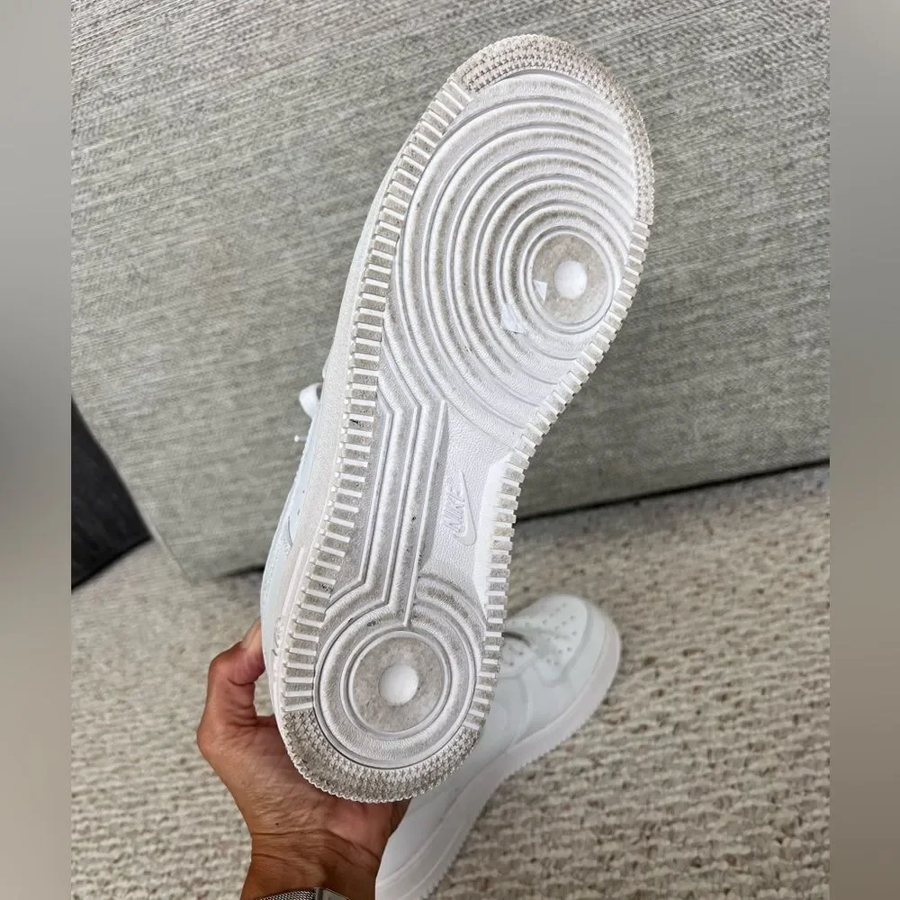 Men's Nike Air Force 1 '07 White Leather Sneakers